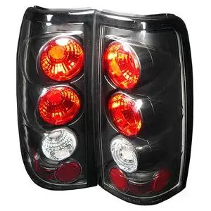 Spyder Euro Style Tail Lights - Black 2003-2007 Lb7/Lly/Lbz 1